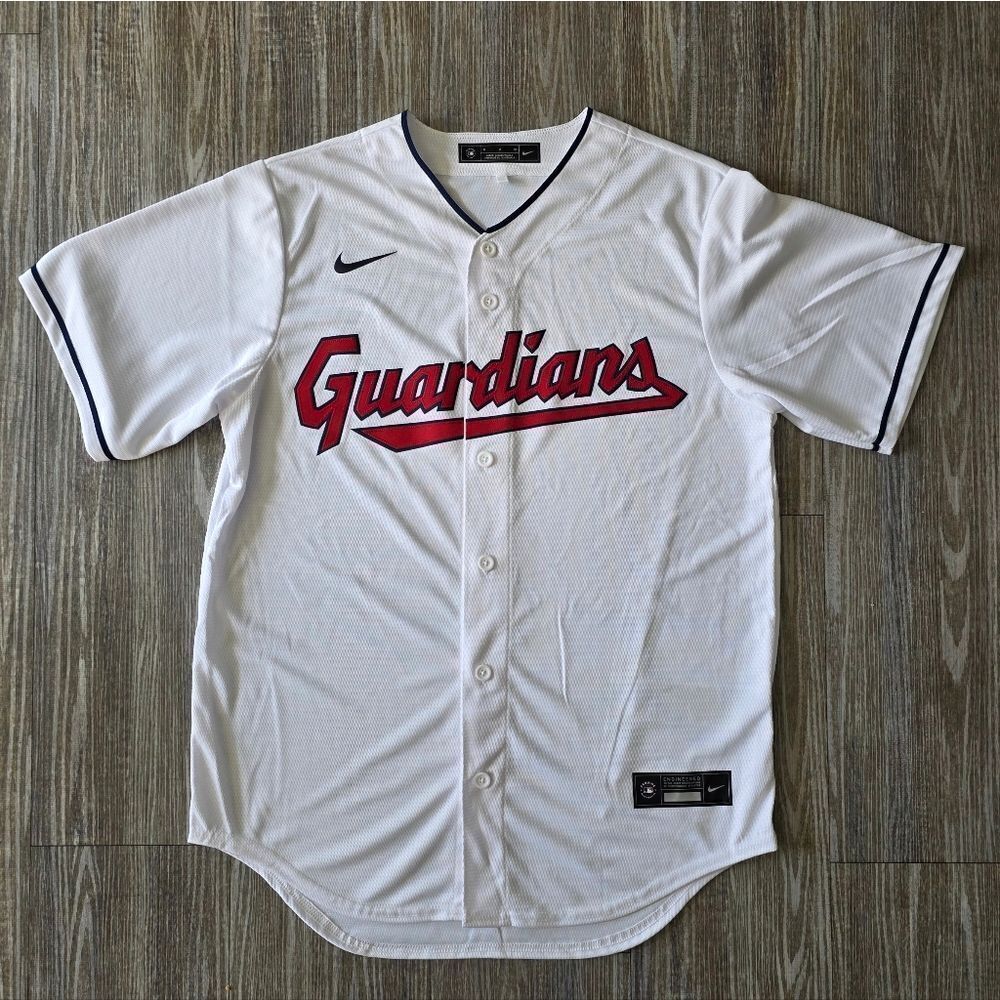 Nike Cleveland Guardians Baseball Home Jersey Mens's Size Medium M Button New